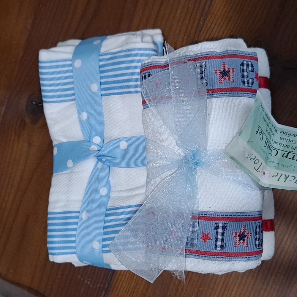 100% cotton. Burp cloths